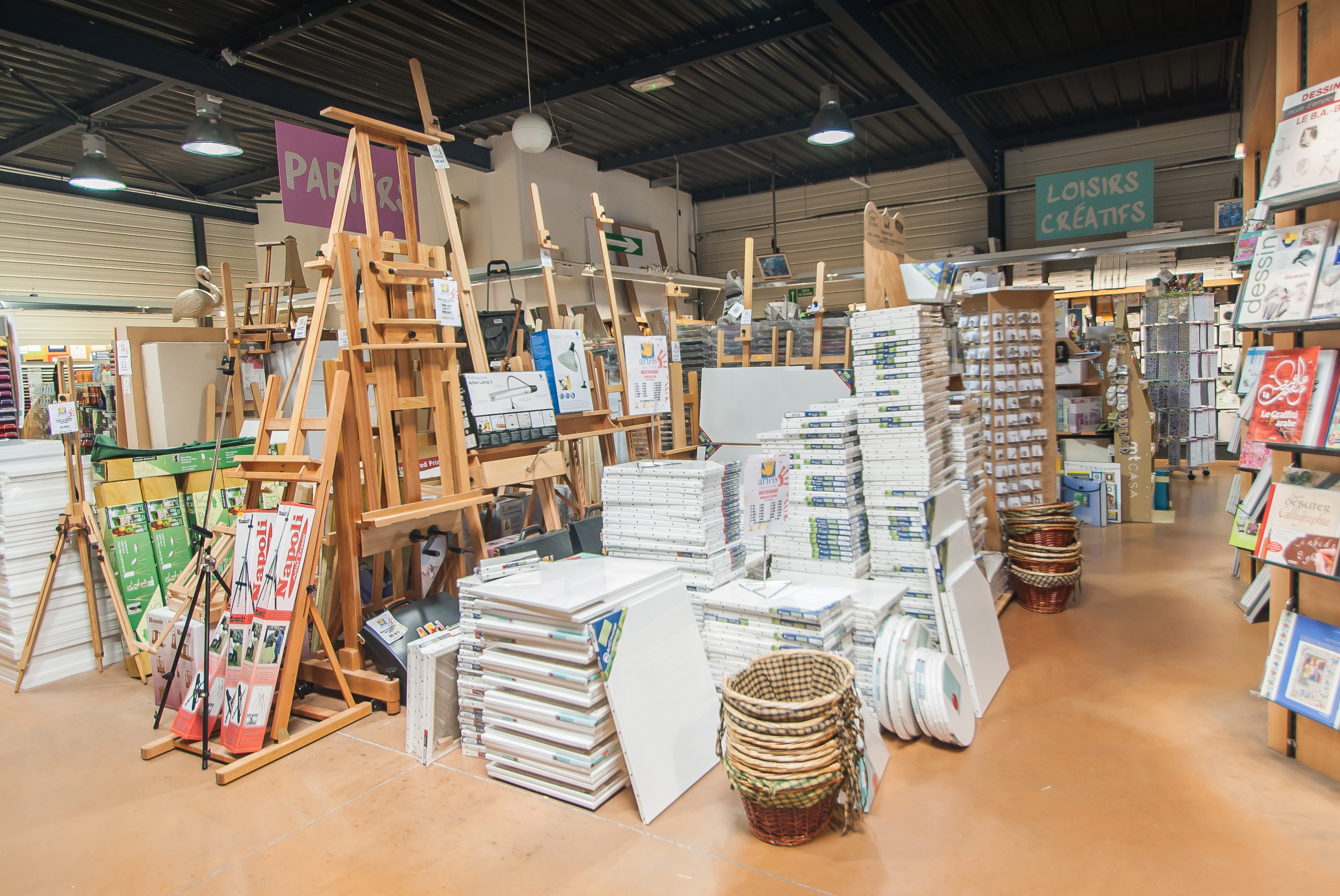 Cadre photo en bois  Le Géant des Beaux-Arts - N°1 de la vente en ligne de  matériels pour Artistes